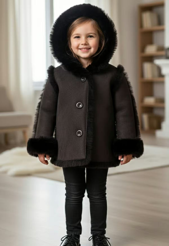 Lammfelljacke Luan Merino Schwarz – Erdige Eleganz