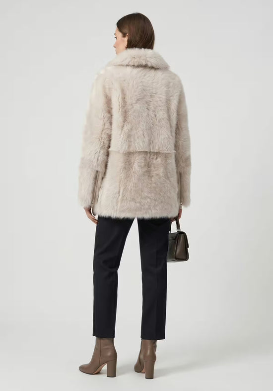 Luxuriöse Toscana Lammfelljacke in Creme-Beige – Modell 1040