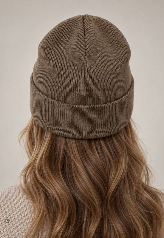 Strickmütze Naomi Camel aus 100 % Merinowolle – Unisex One Size
