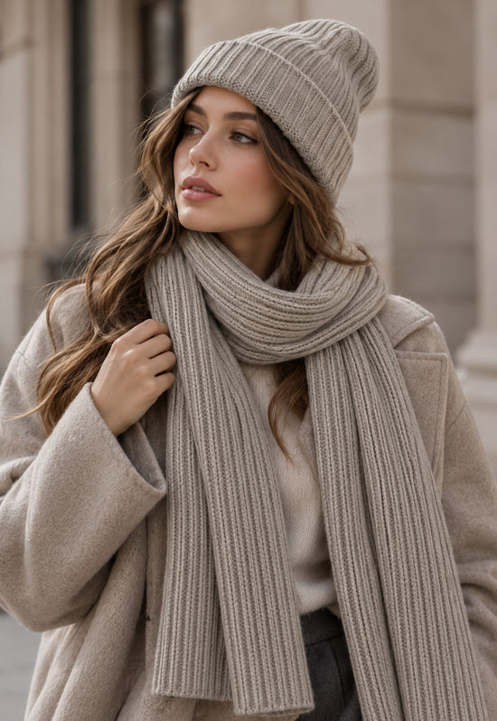 Damen-Strickset Daily – Mütze & Schal aus 100 % Merinowolle Camel