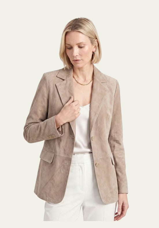 Eleganter Lederblazer Beige – Damen Sakko aus Lammveloursleder