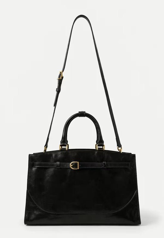Schwarze Damen-Handtasche aus Leder mit abnehmbarem Schulterriemen in Frontansicht