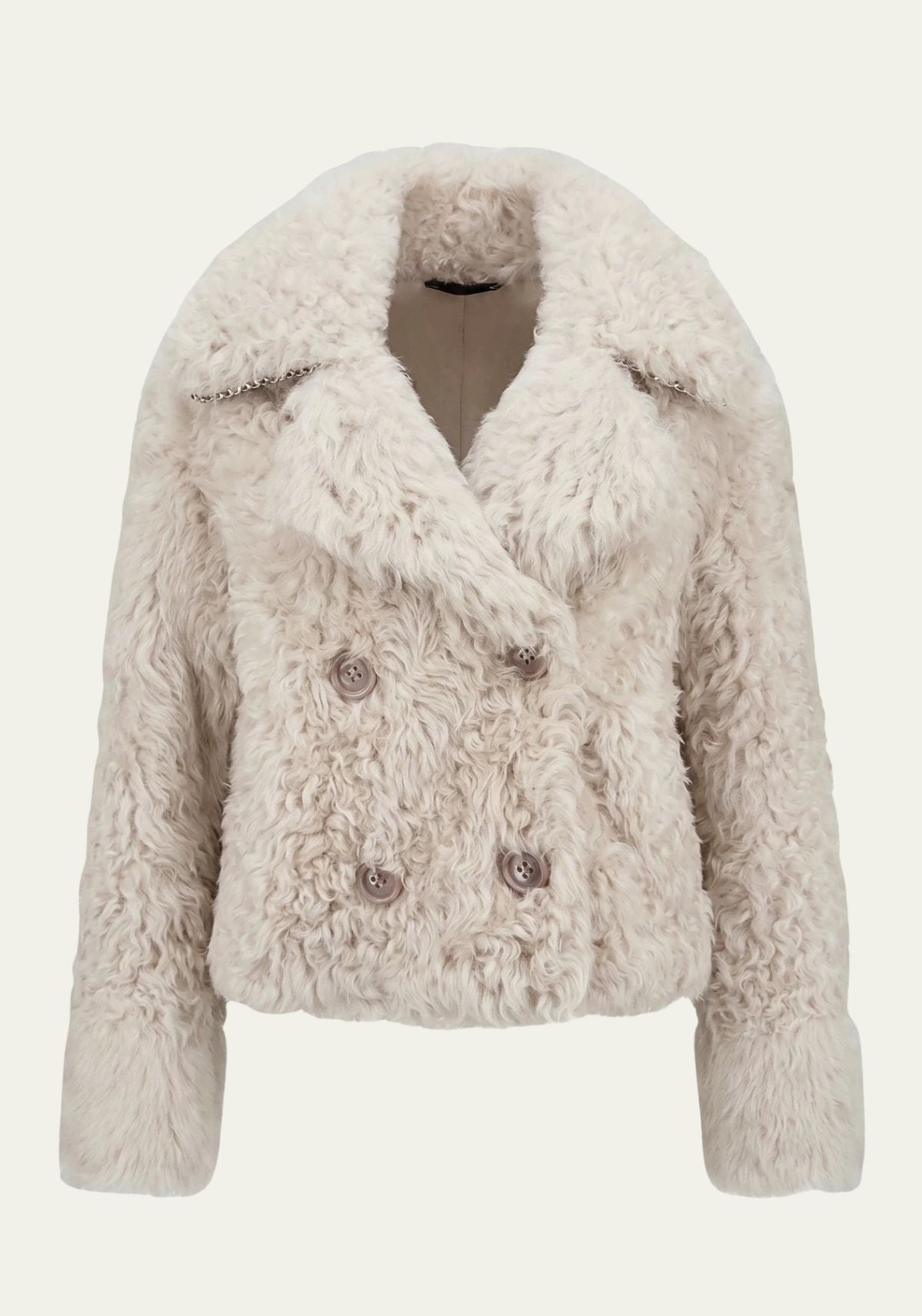 Curly Lammfelljacke für Damen in Creme-Beige als Frontansicht mit breitem Kragen und Knöpfen.