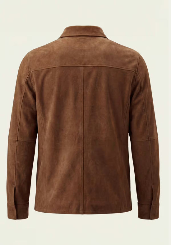 Herren-Lederjacke aus Veloursleder in Cognac freigestellt, Rückseite mit Rückennaht und Manschetten.